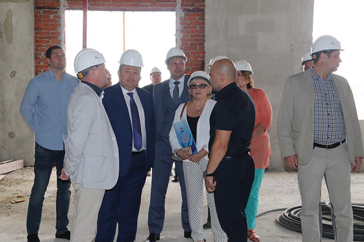 Расширенное совещание по строительству новой школы в мкр Климовск