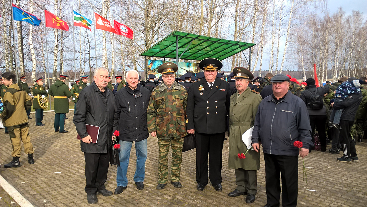 Торжественное перезахоронение в Кузовлево