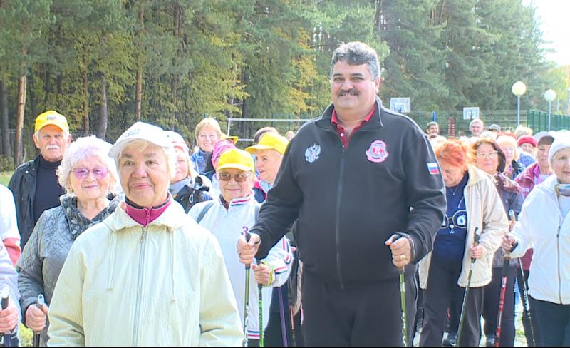 Более 500 жителей Большого Подольска приняли участие в фестивале скандинавской ходьбы
