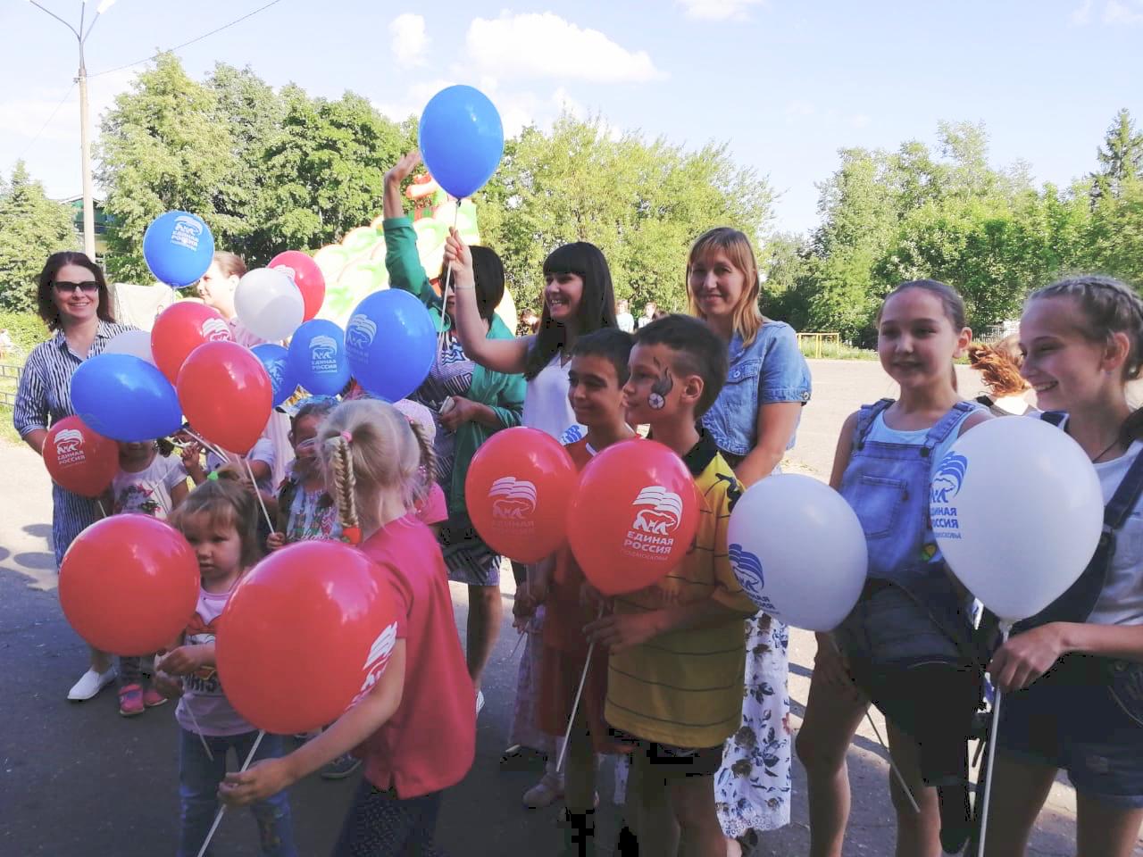 Праздничные мероприятия, посвященные Дню защиты детей, прошли в Подольске с участием депутатов