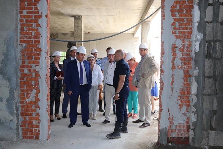 Расширенное совещание по строительству новой школы в мкр Климовск