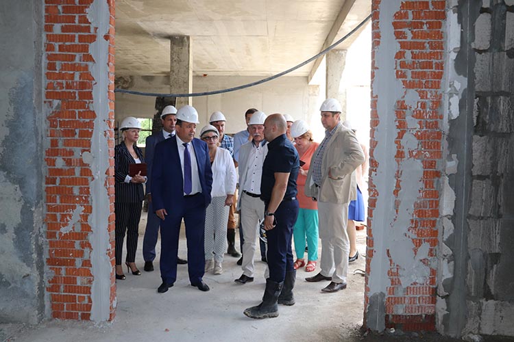 Расширенное совещание по строительству новой школы в мкр Климовск